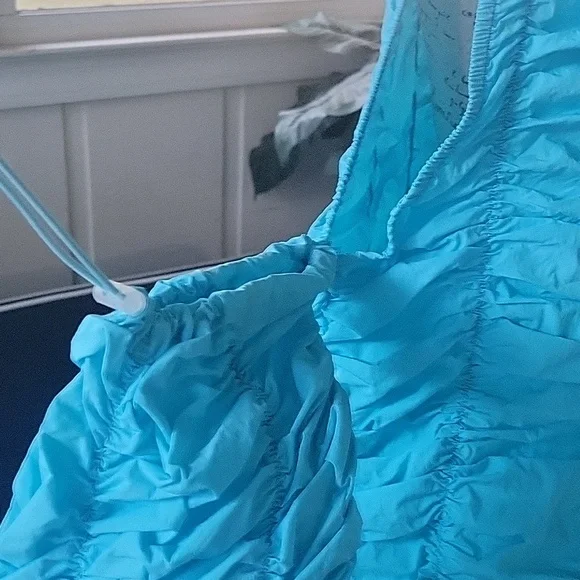 Shoulder nyon trench NWT 💛 - Picture 2 of 7